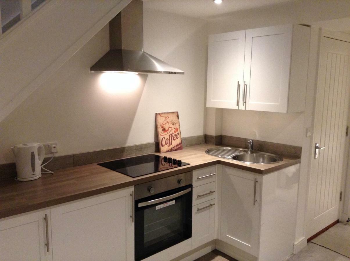 Central Windsor Apartments Ngoại thất bức ảnh